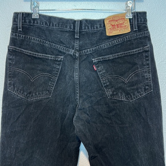 Vintage Levi's 550 Relaxed Fit Jeans sz 38x30 - Picture 4 of 6